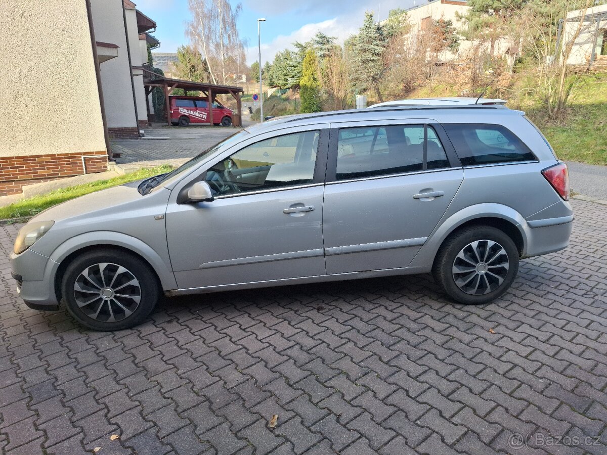 Opel astra h - 4
