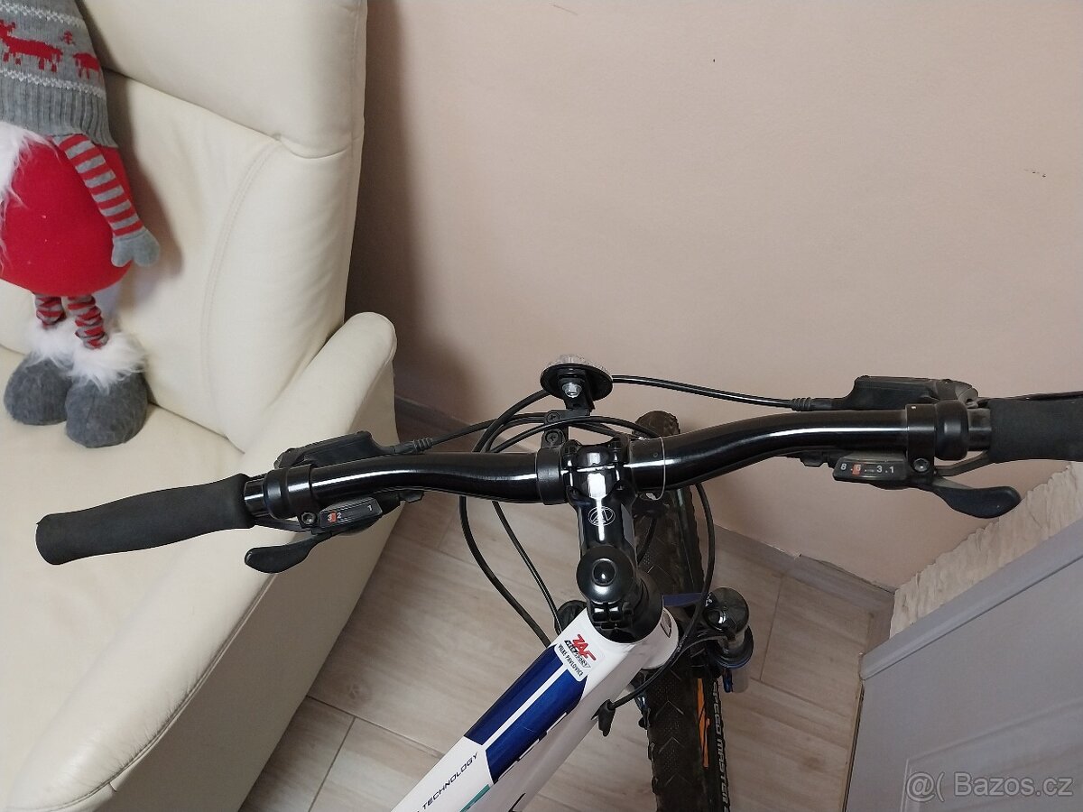 Kolo Author zánovní vel: M- L . kol 27,5 - 4