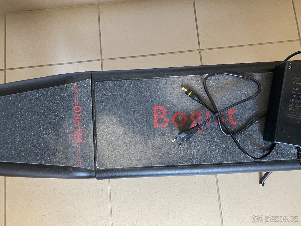 Elektrická koloběžka Bogist M5 Pro - k opravě/na díly - 4