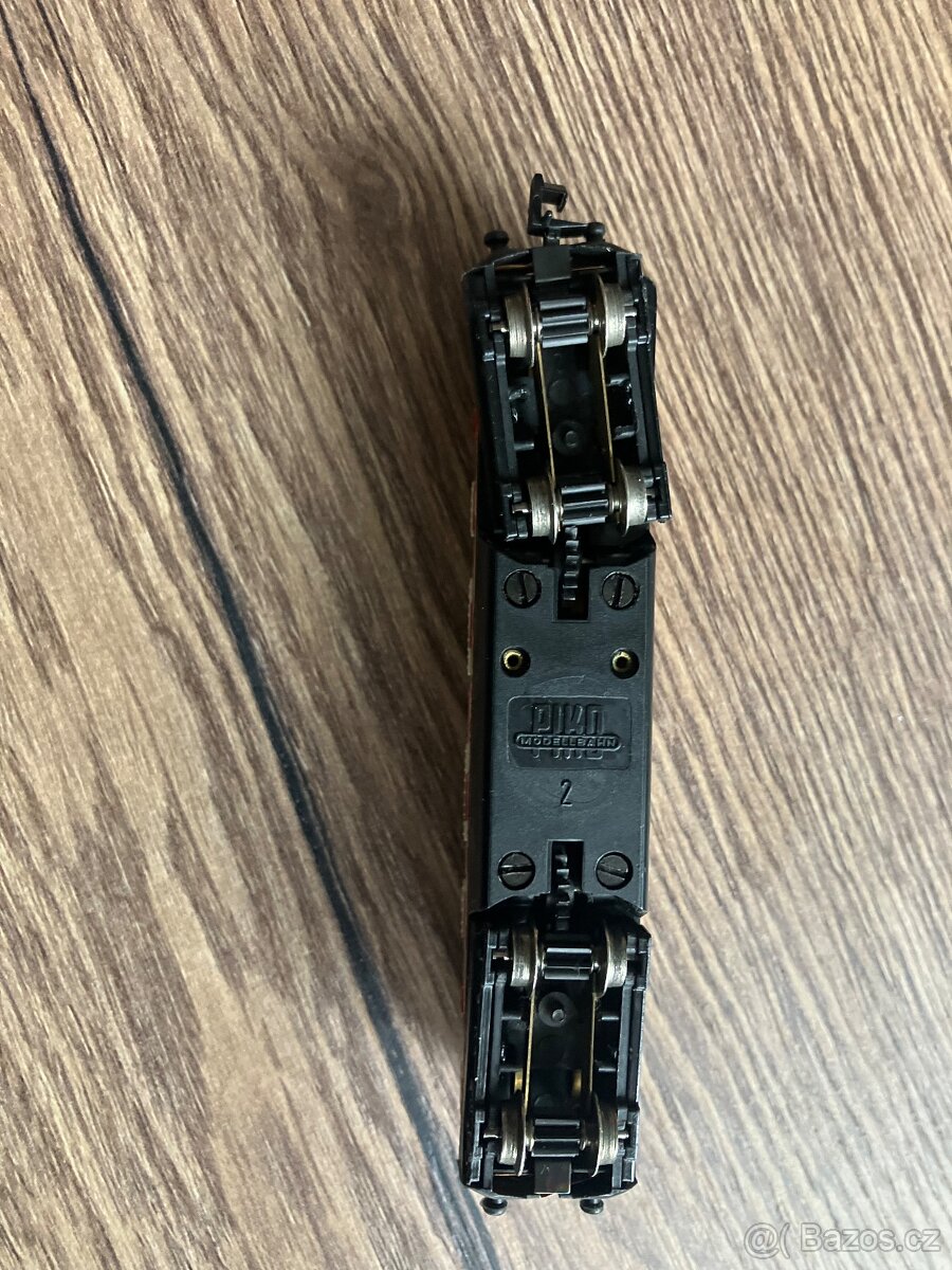 N PIKO Dieselová lokomotiva BR 118 059 - 4