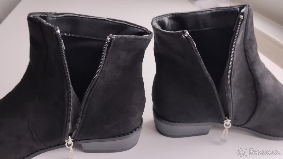 DÁMSKÉ NÍZKÉ KOTNÍKOVÉ BOTY VEL.43 - 4