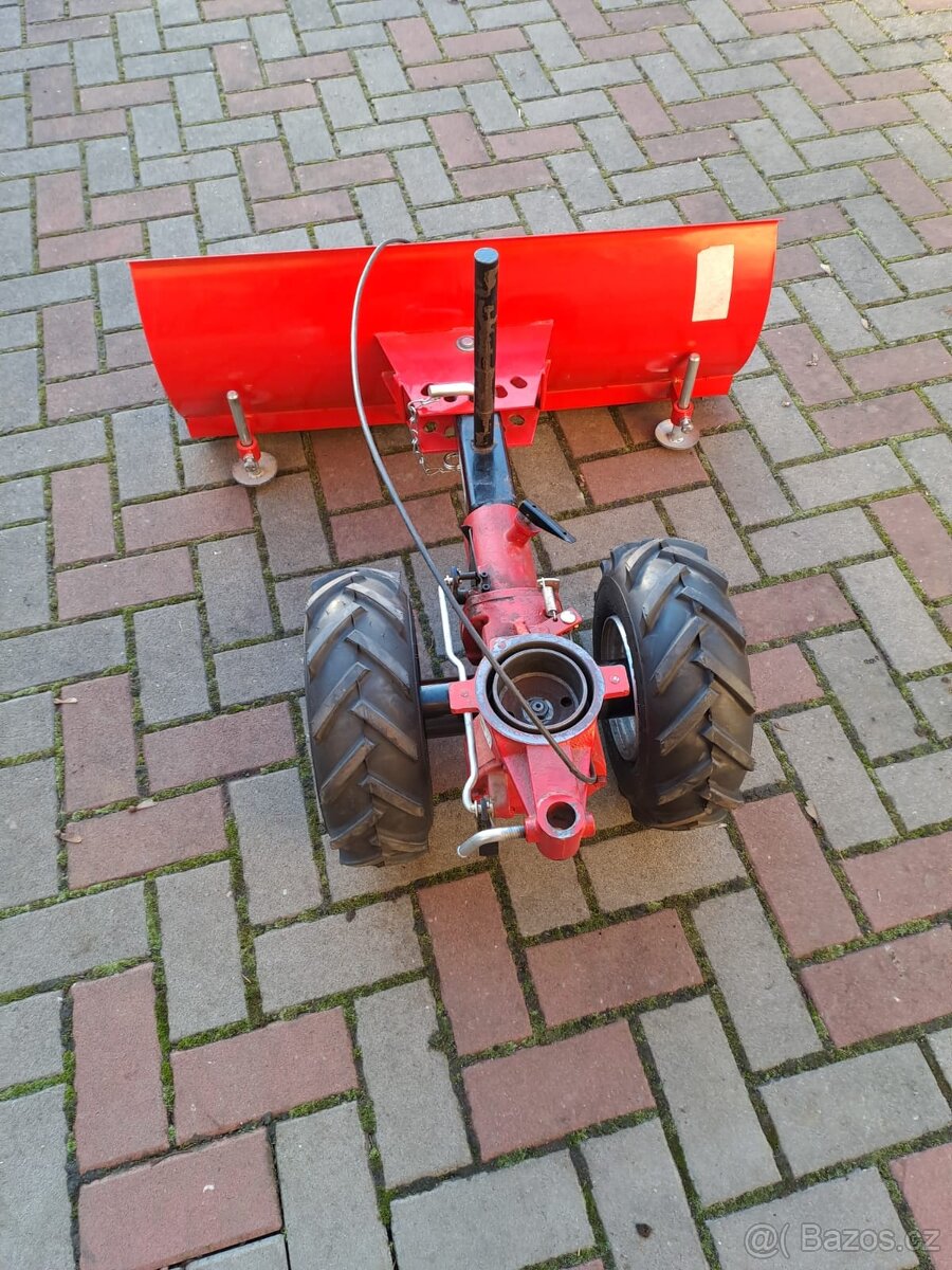 Válcový kartáč a převodova skříň - 4