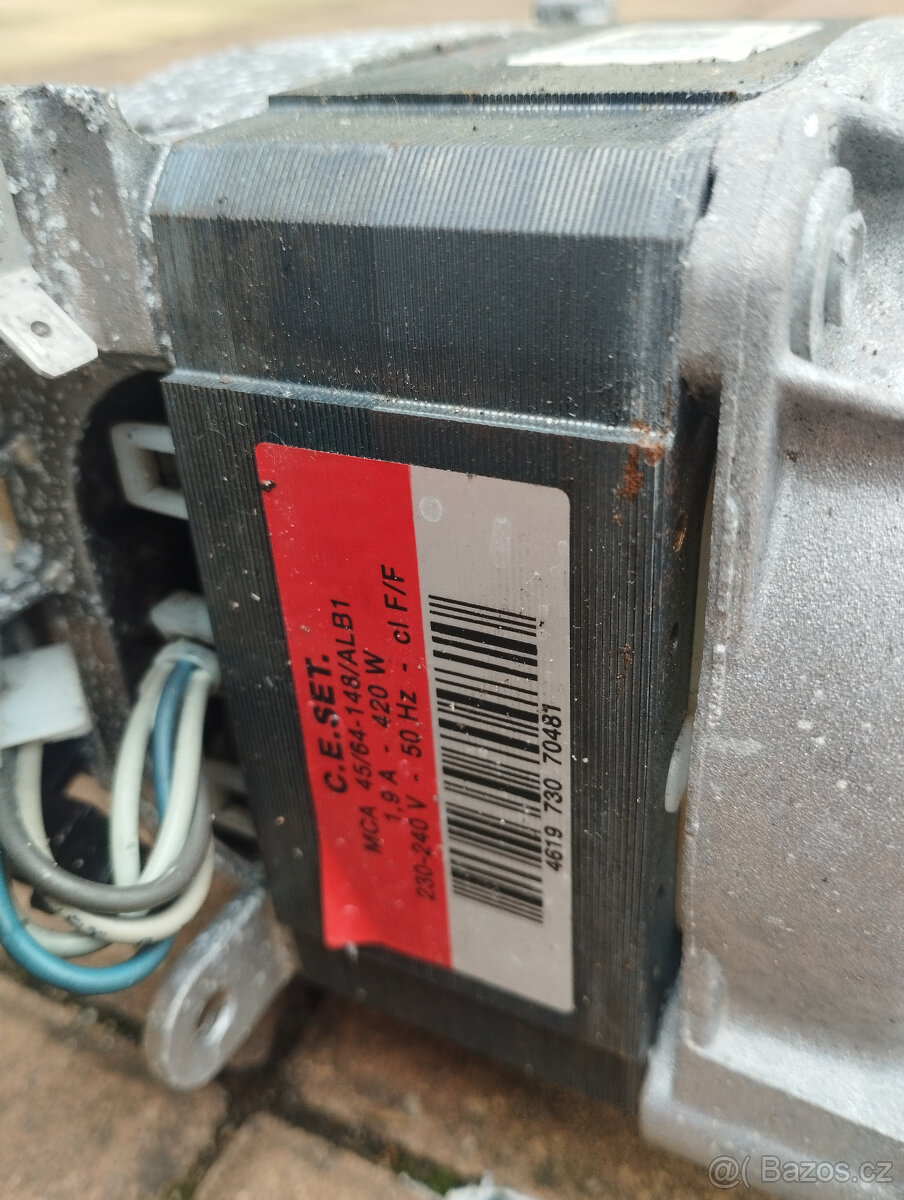 Pračka Whirlpool AWT5108/4 – 1000 - 4