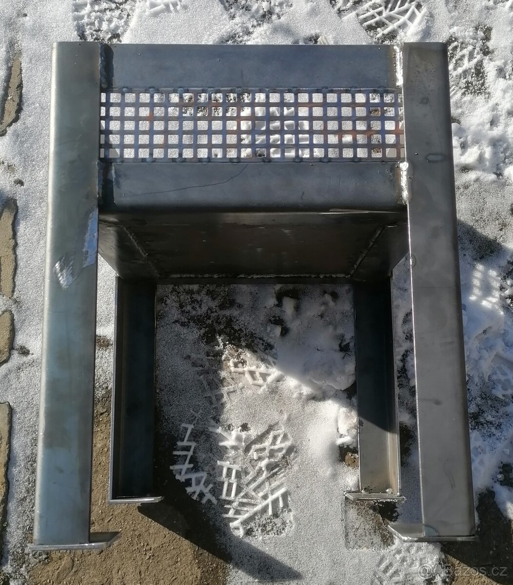 Ohniště, grill. - 4