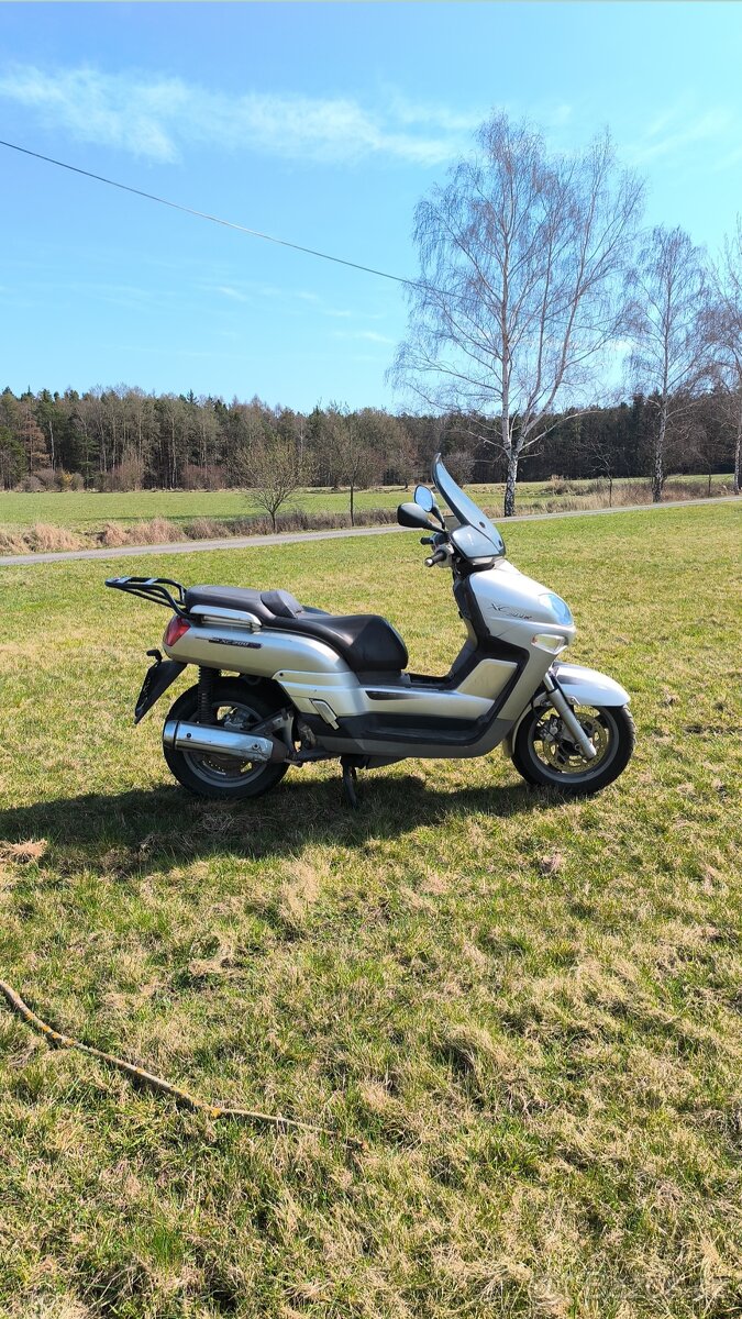 Yamaha Versity 300 - 4