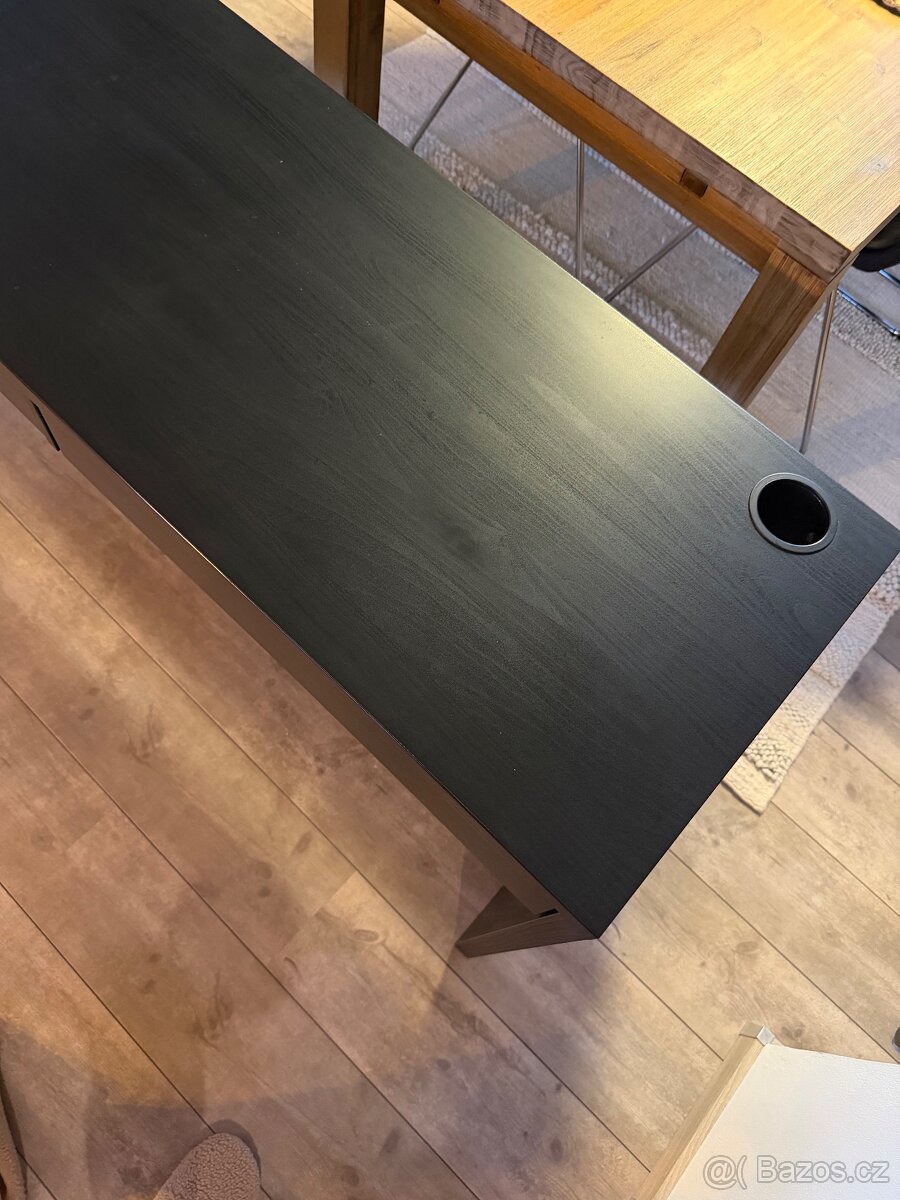 Psaci stul Ikea Micke - 4