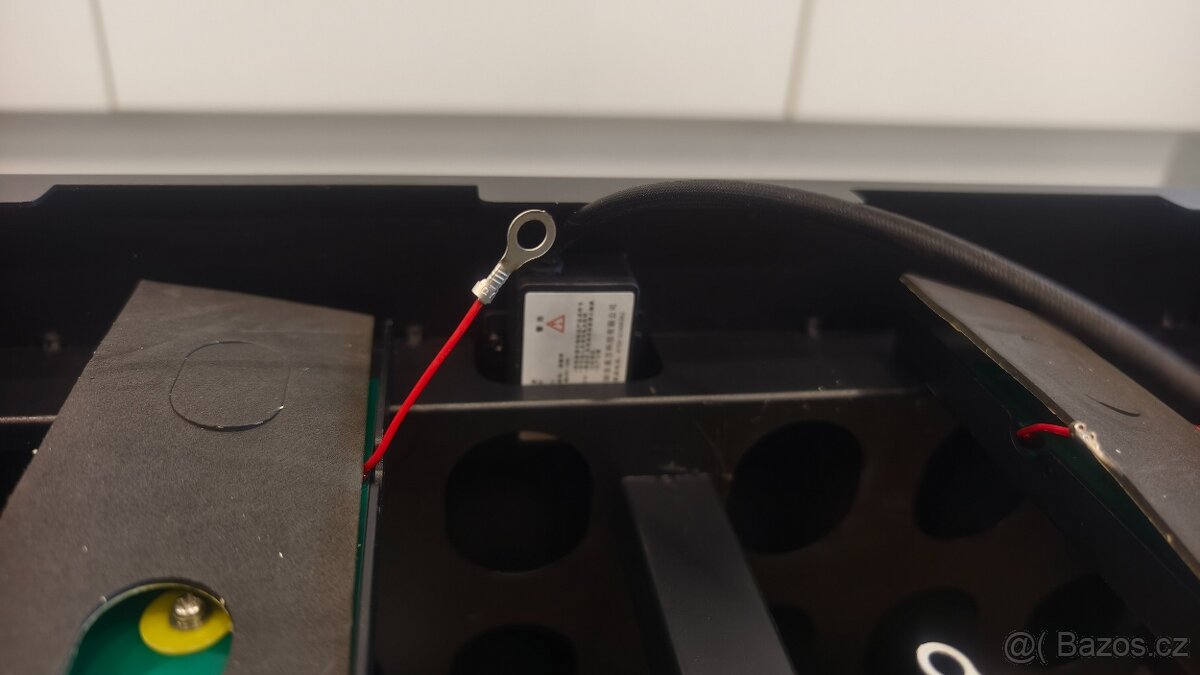 LiFePO4 bateriový box s nejnovější BMS JK V19 - 4