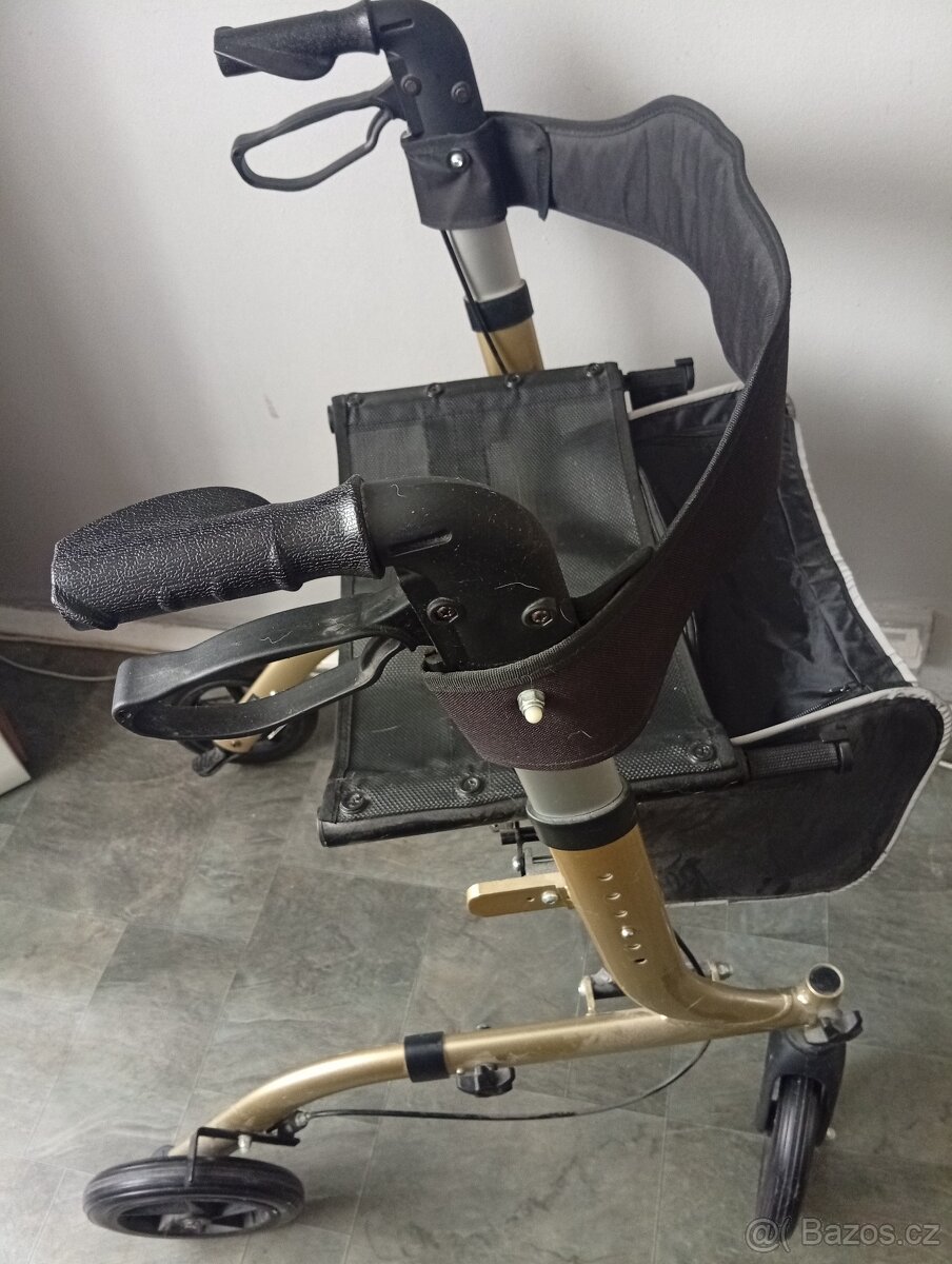 Chodítko pro seniory - 4