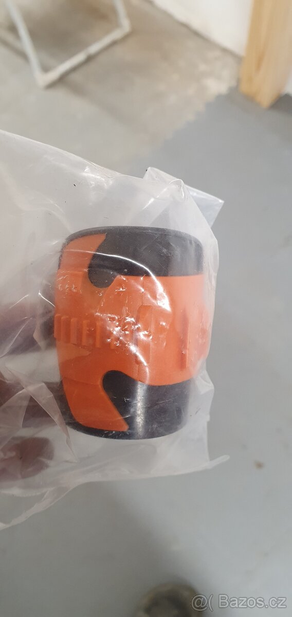 Čistič gufer, prachovech vidlic - Seal Doctor - 4