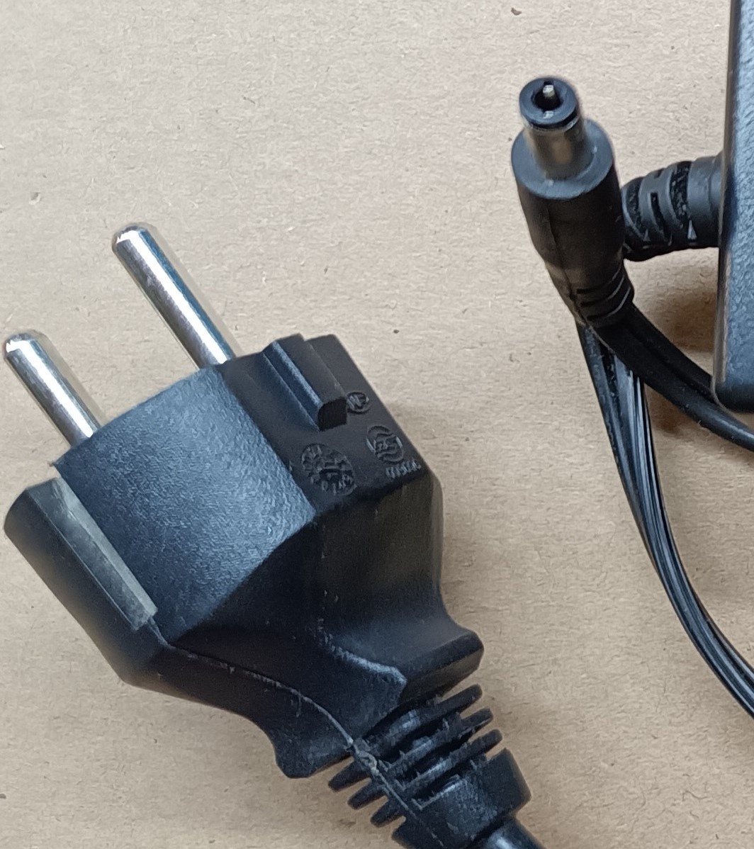 Nabíječka notebooku Jentec 12V, 3A č.19 - 4