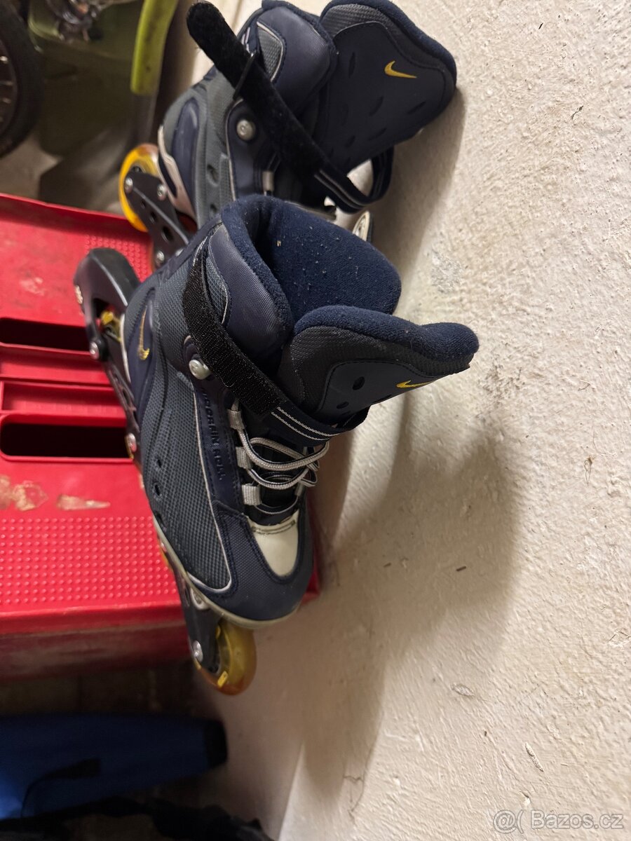 Kolečkové brusle Nike mondo , velikost 35. - 4