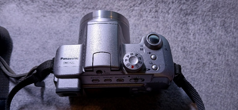 Fotoaparát Panasonic Lumix DMC-FZ5 - 4