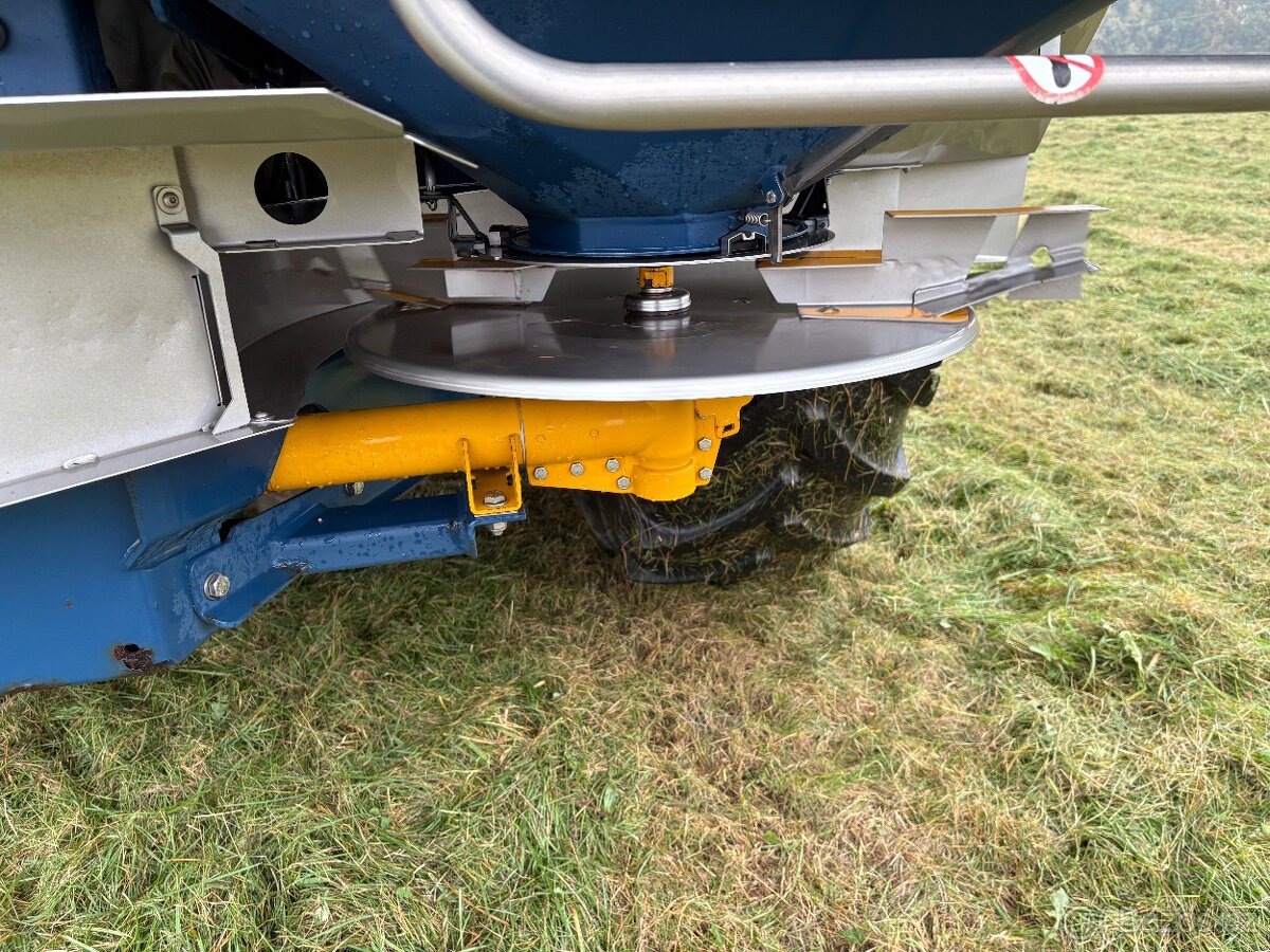 Rozmetadlo průmyslových hnojiv bogballe - 4