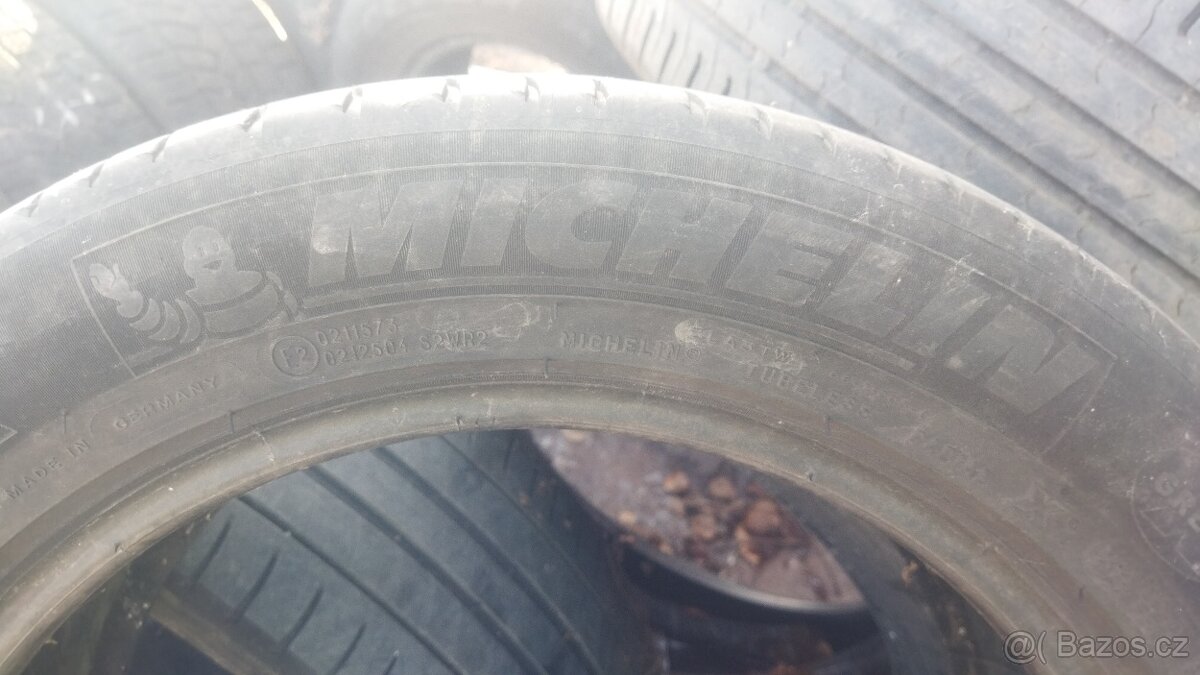 Pneu Michelin 205/55 R16 - 4