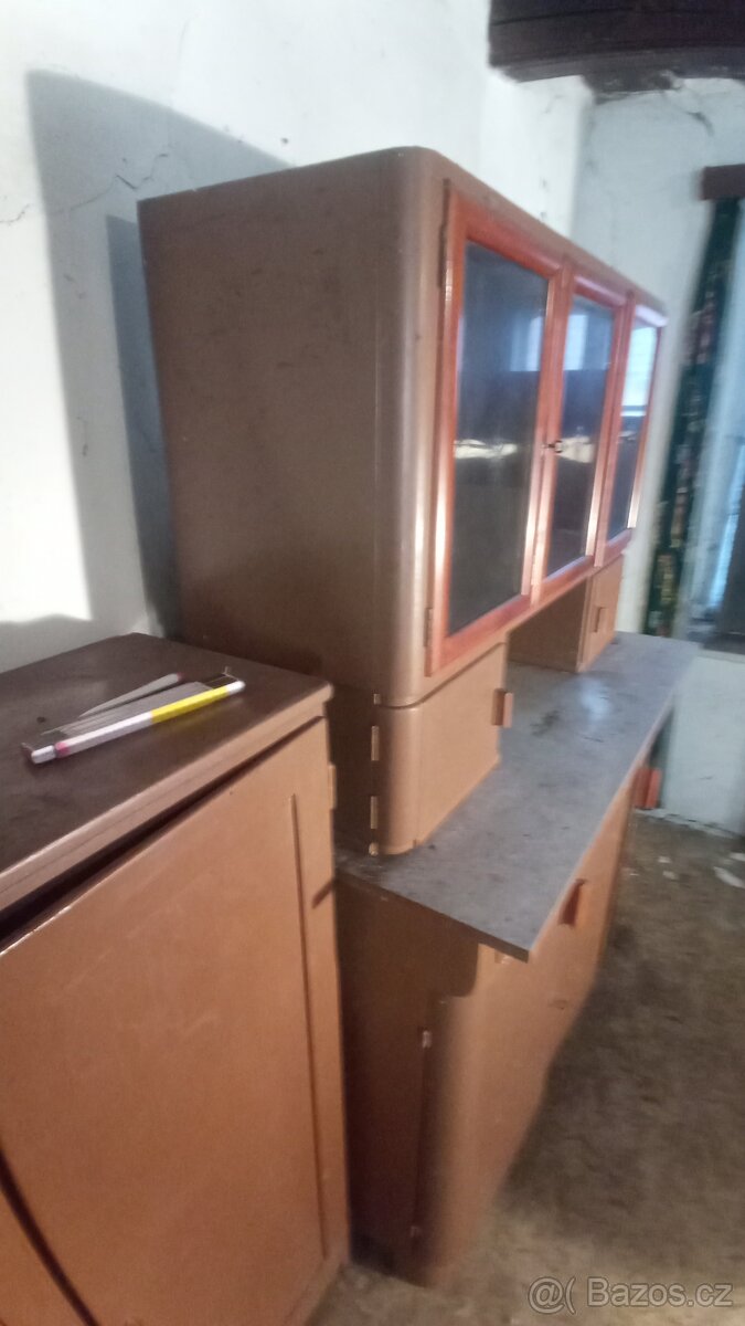 Kredenc cca 40. Leta - 4