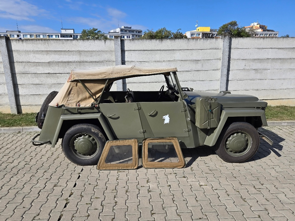Škoda 1101 tudor bojový - 4