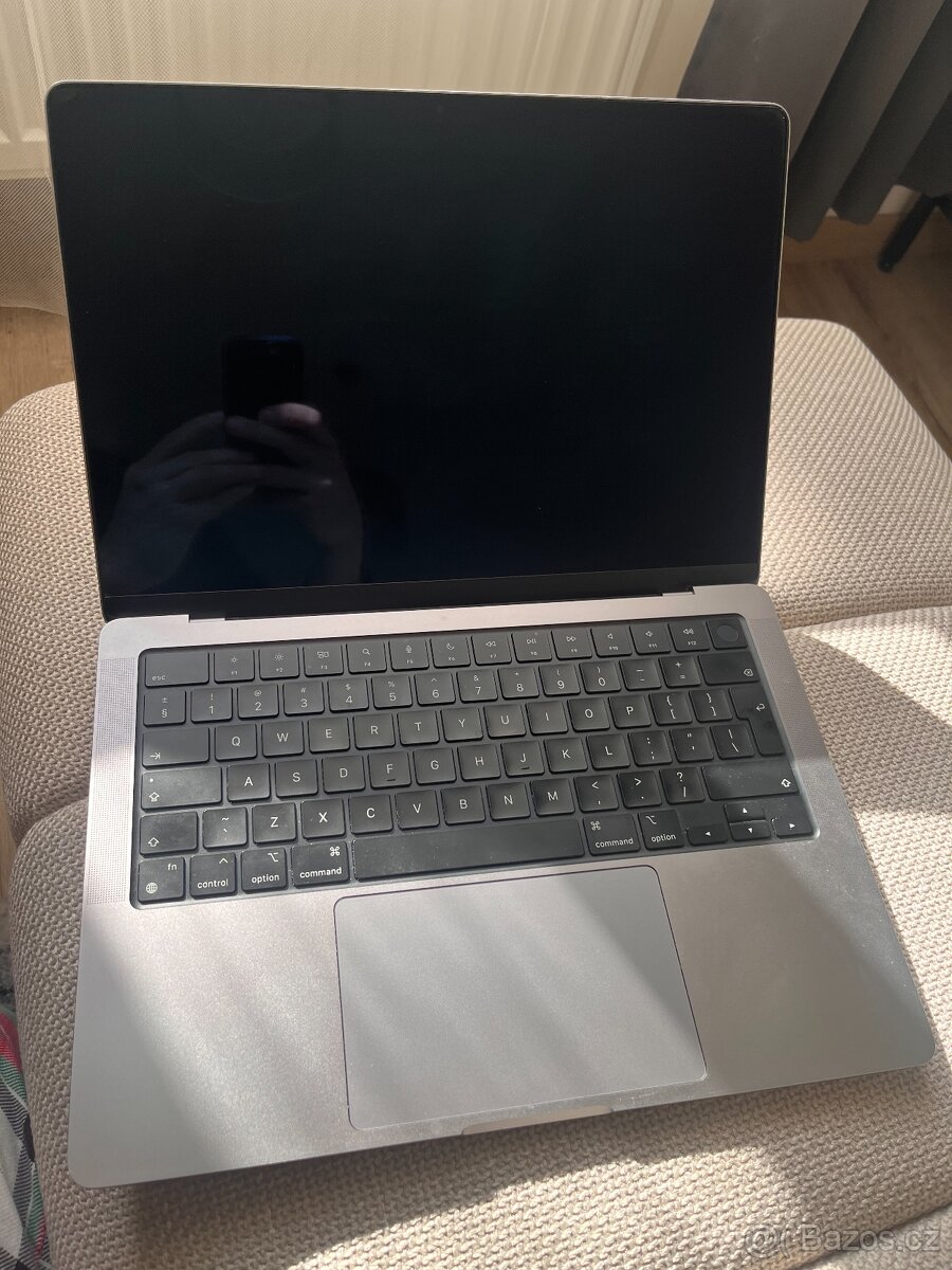 MacBook Pro M2 2023 - 4