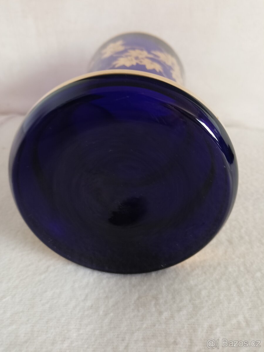 Váza z modrého skla - 4