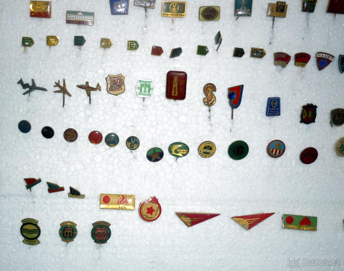 Různé odznaky - 4