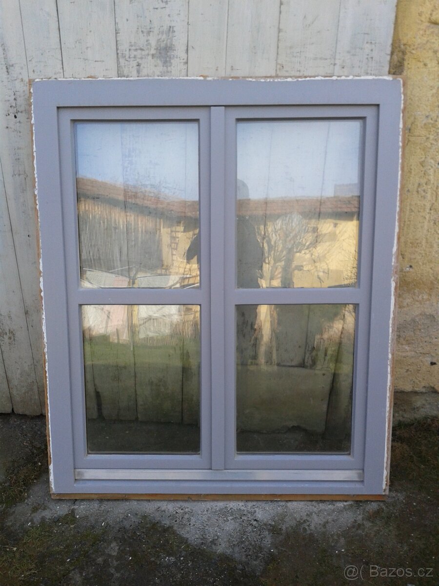 4 kusy - Dřevěné okno 111 x 132 cm - 4