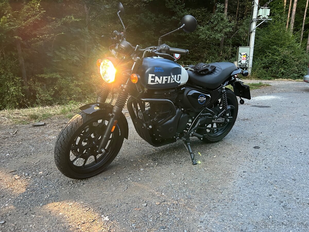 Royal Enfield HNTR 350 - 4