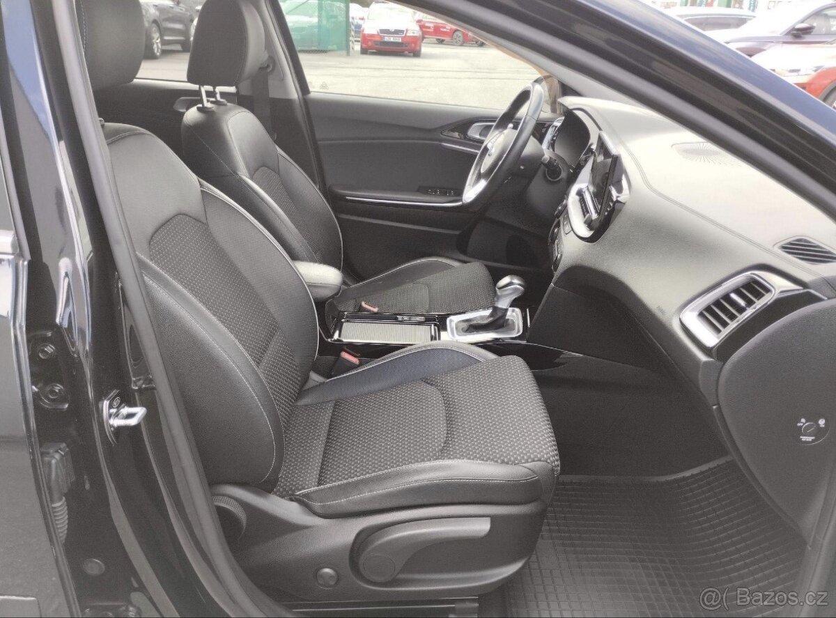 Kia Ceed SW 1.4 Tgdi exclusive/TOP - 4