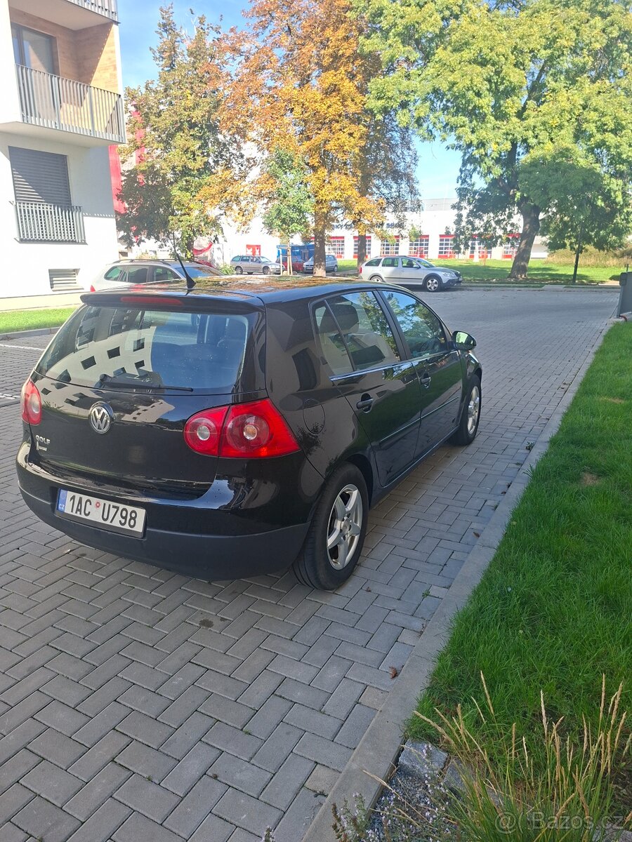 Volkswagen Golf 5 1.4 59kw , rok : 2008 - 4