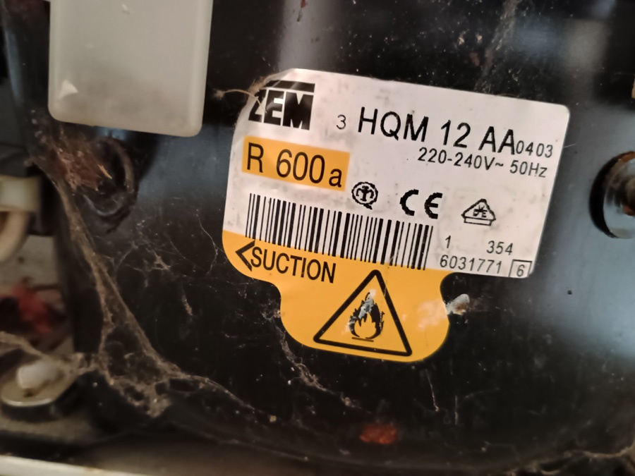 lednice Zanussi ZLKI 301 - 4