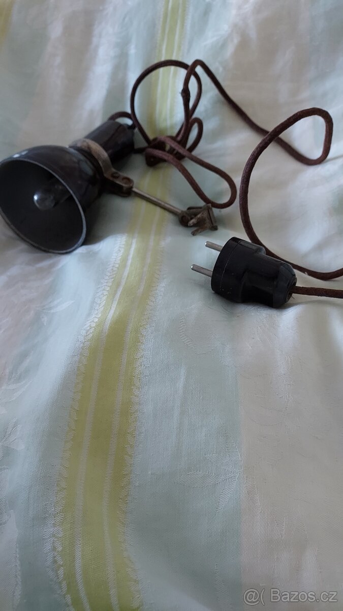 Dřevěné police,stoličky - 4