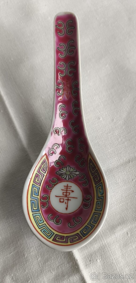 malá sbírka orientálních porcelánových lžiček - 4