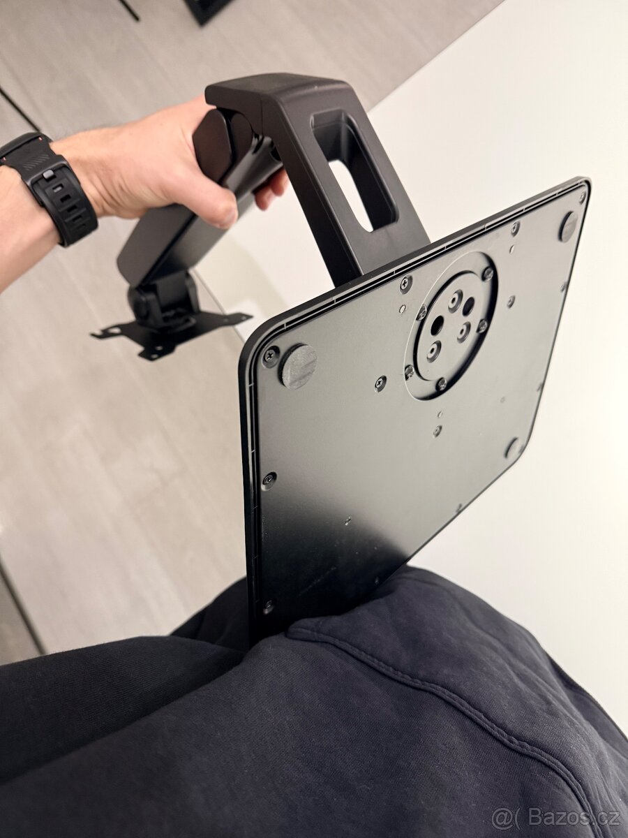 Nastavitelný držák s ramenem na monitor, VESA 100 nebo 75 - 4