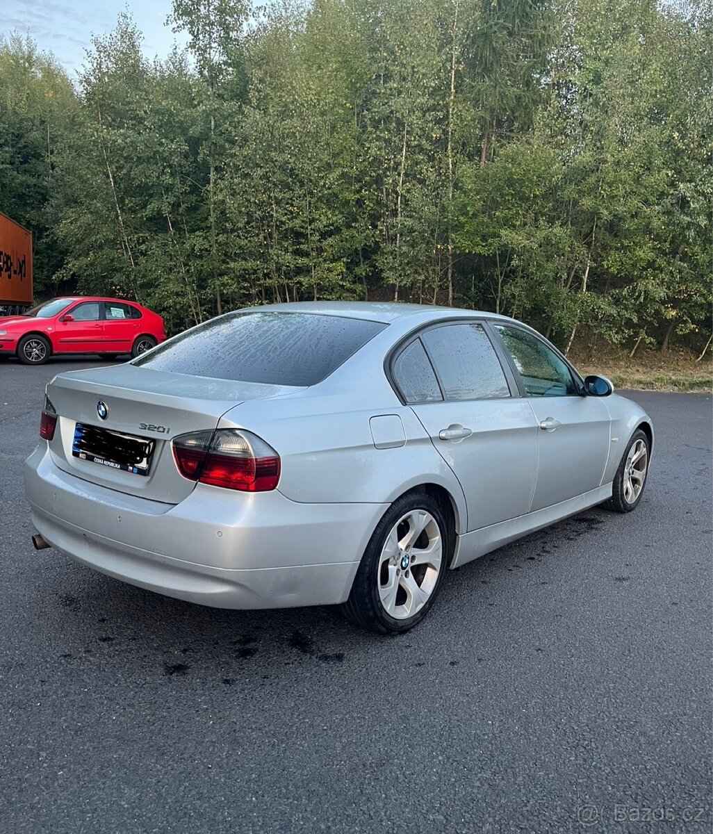 Bmw e90 320i 110kw - 4