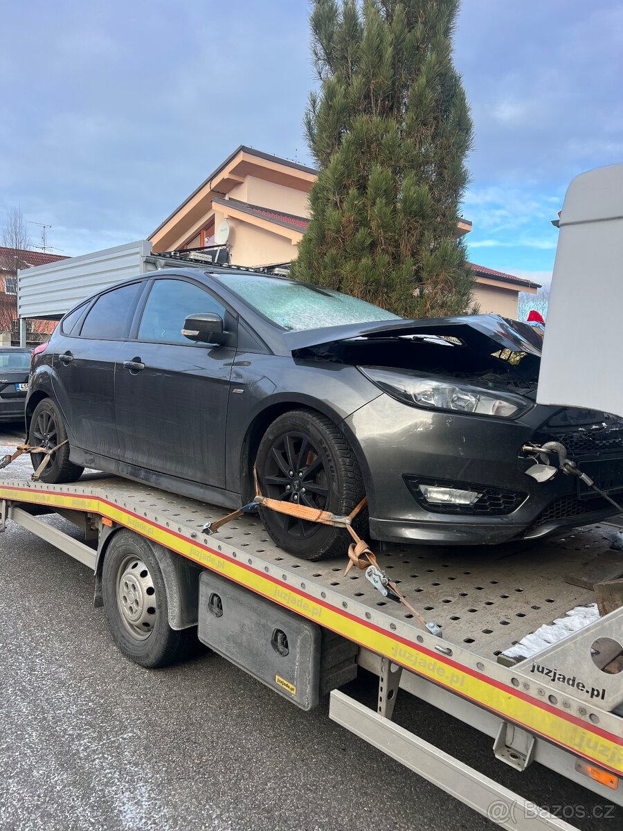 Ford focus St-line - 4