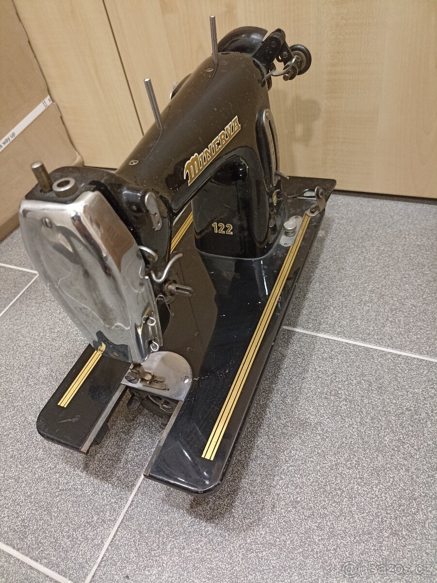 Šicí stroj Minerva 122 – perfektní stav - 4
