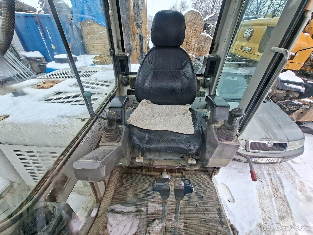Takeuchi tb175 - 4
