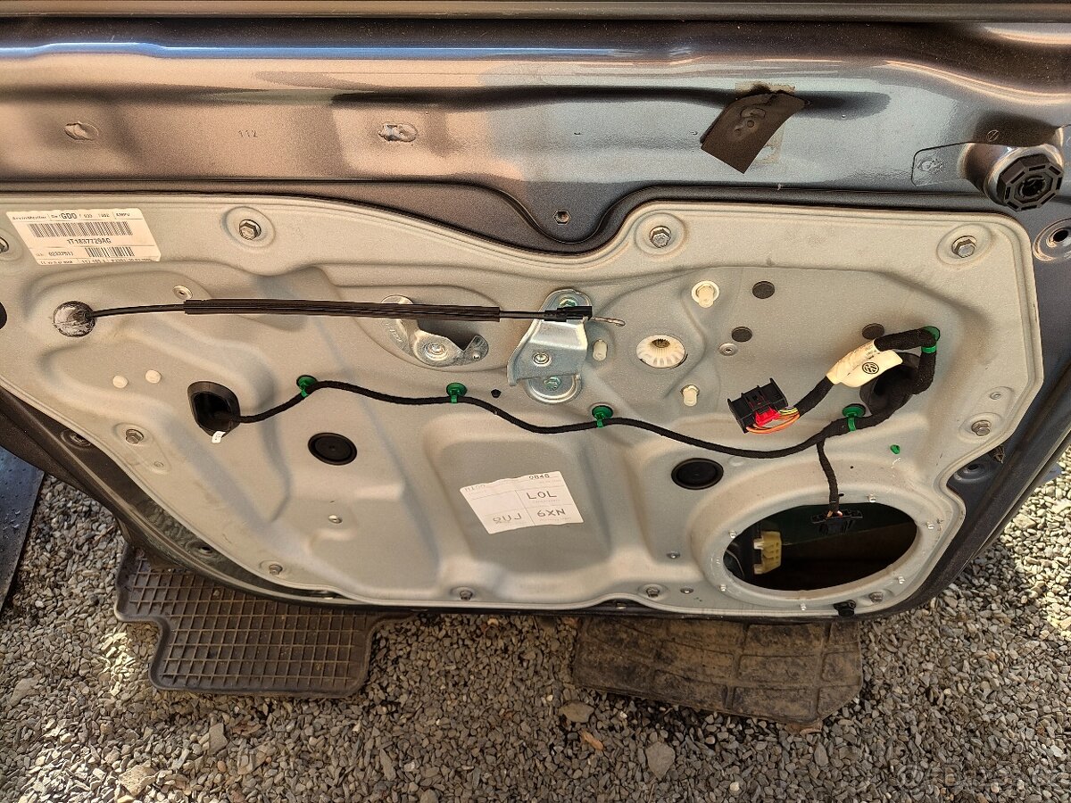 Dveře, zadní nárazník Touran - 4