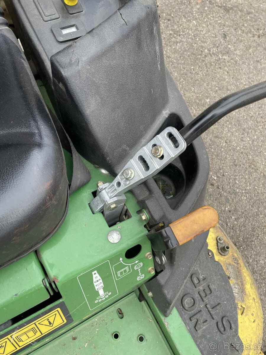 John Deere z425 EZtrak - 4