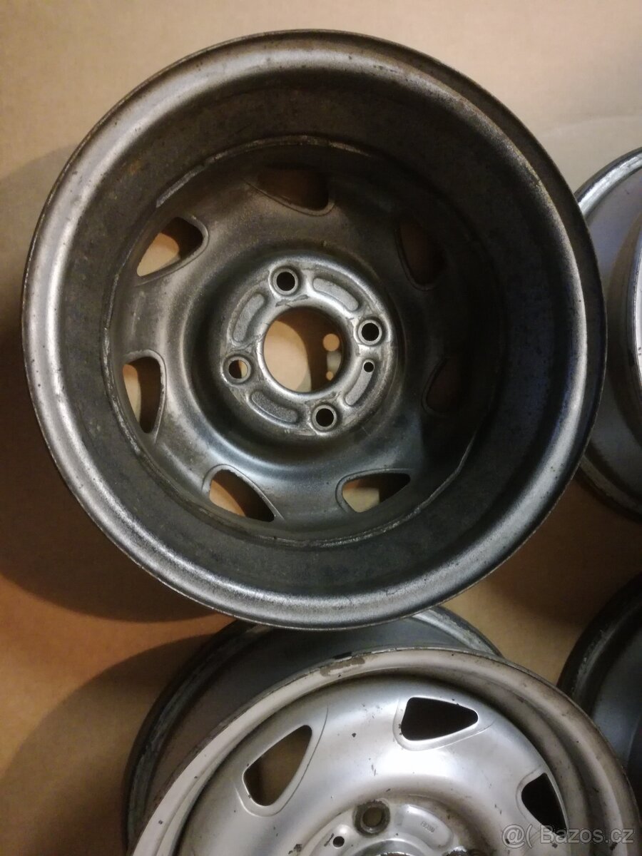 Sada plechových disků Ford - 4