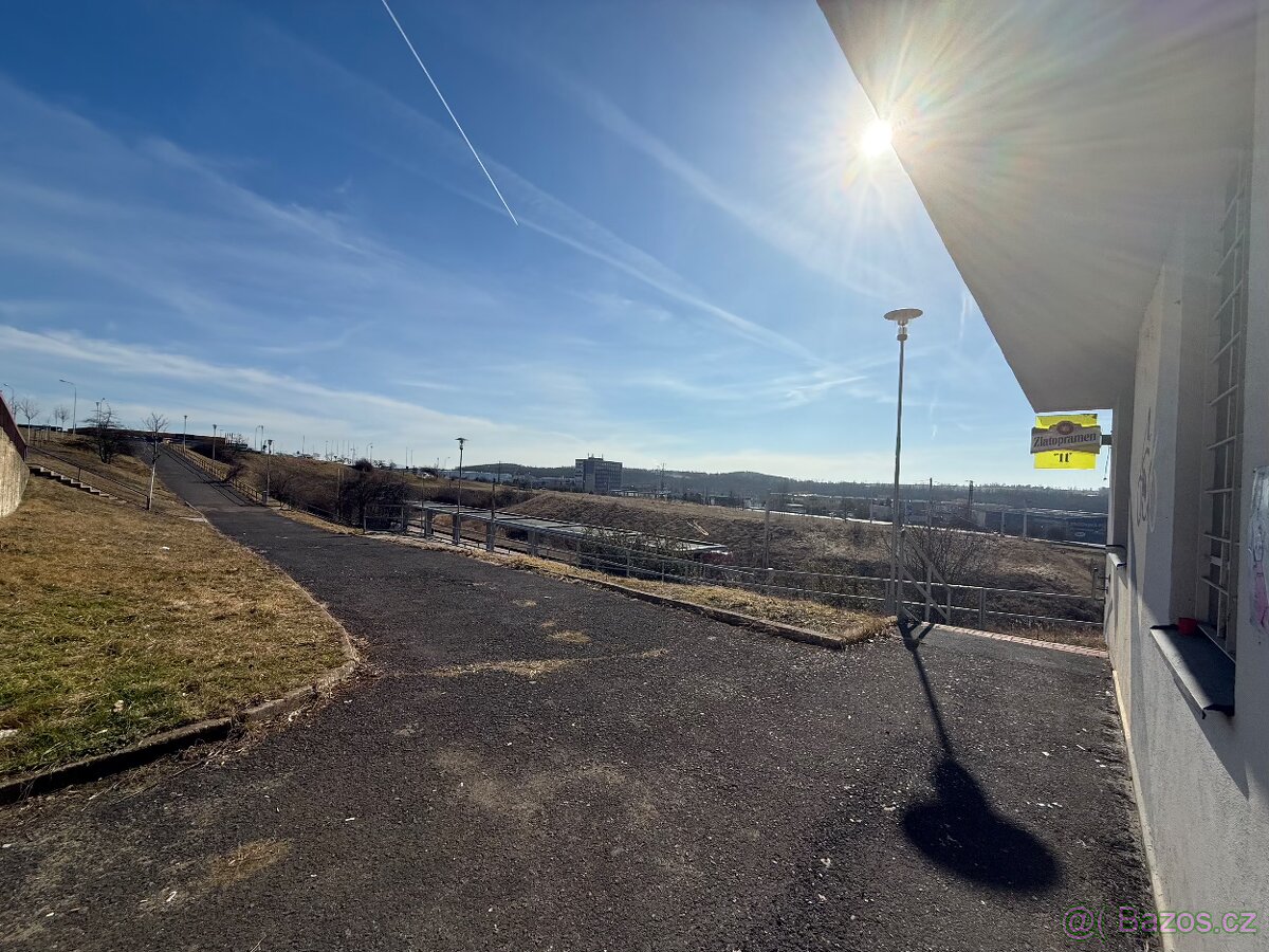 Pronájem komerčního prostoru 100 m² – Česká ulice, Most (obj - 4