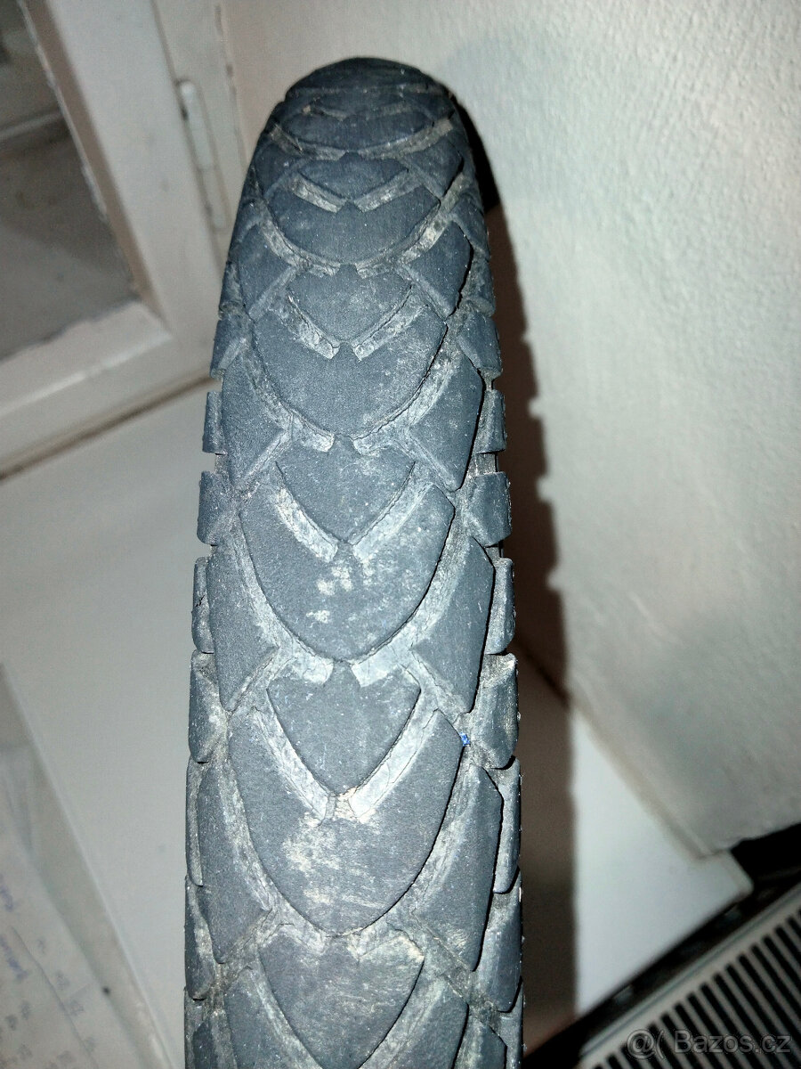 PLÁŠŤ 47-305 (16 1,75 2) - 4