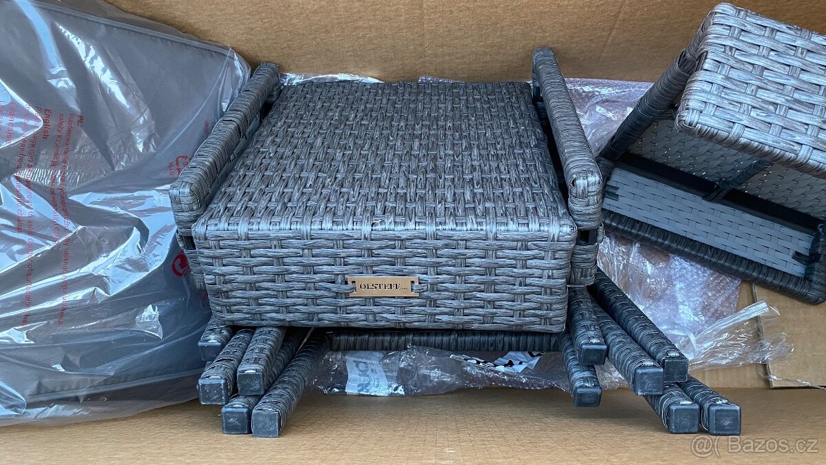 Ratanovy stul s puffy - 4