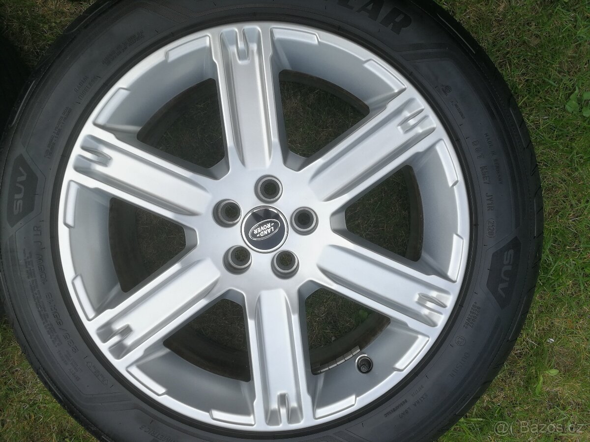 19" kola Range Rover Evoque, bez jediného škrábnutí