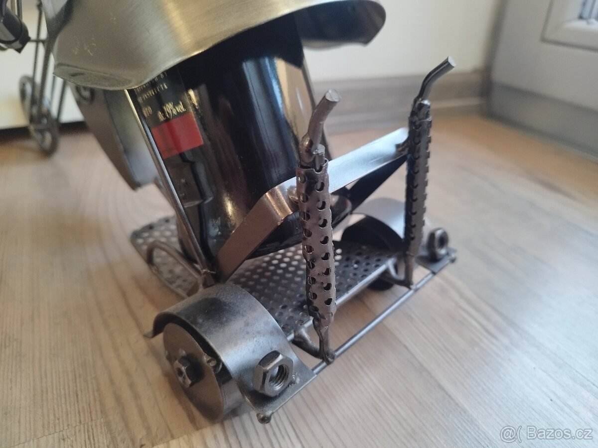 Stojan na víno harley, tříkolka, Stojan na láhev - 4