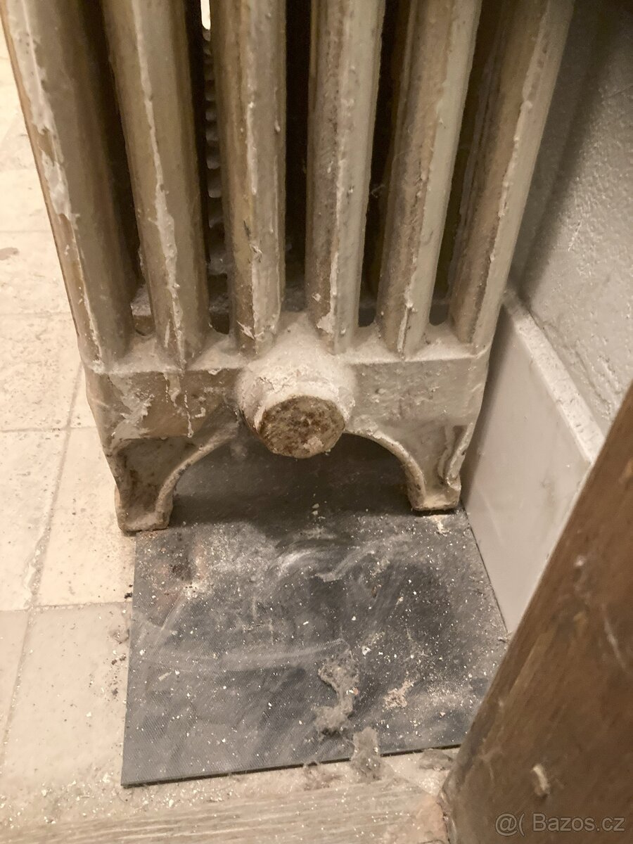 Prodám tento historický radiátor - 4