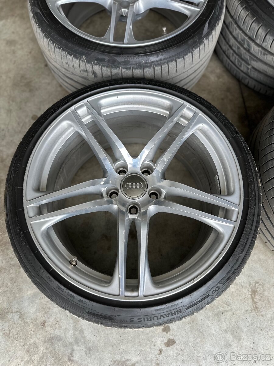 255/35 r19 Audi r8 5x112 - 4
