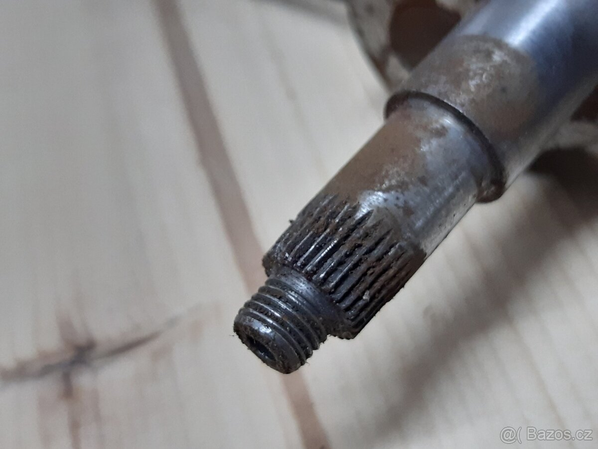 Stadion S22 kliková hřídel - 4