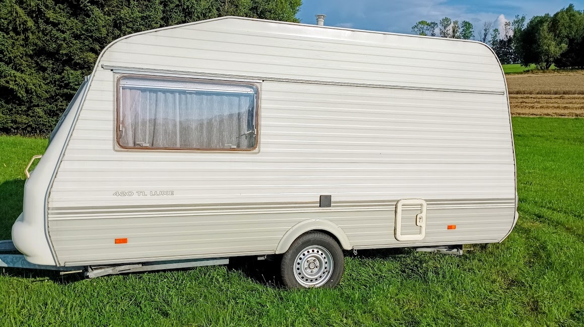 Avento 420 TL Premier, koupelna, WC, TV - 4