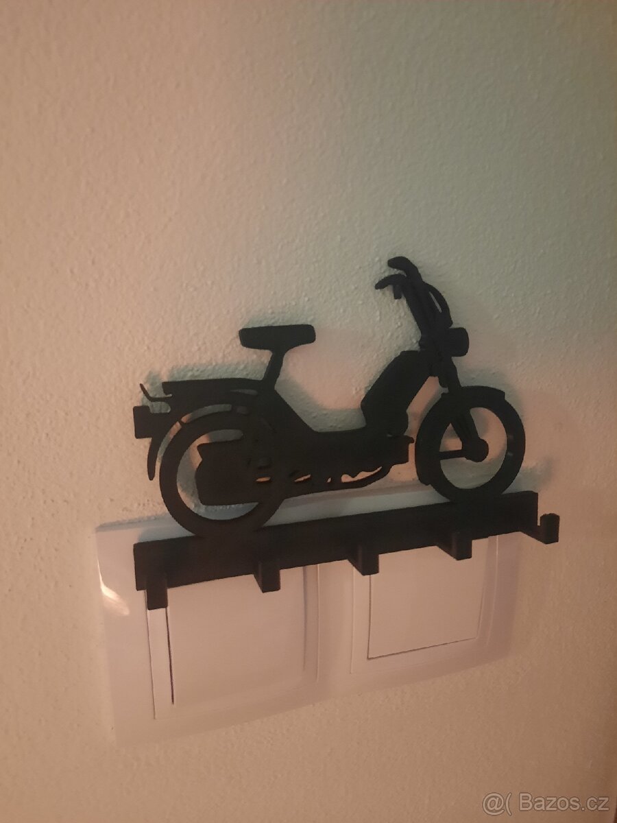 Stylový držák babetta na klíče - 4