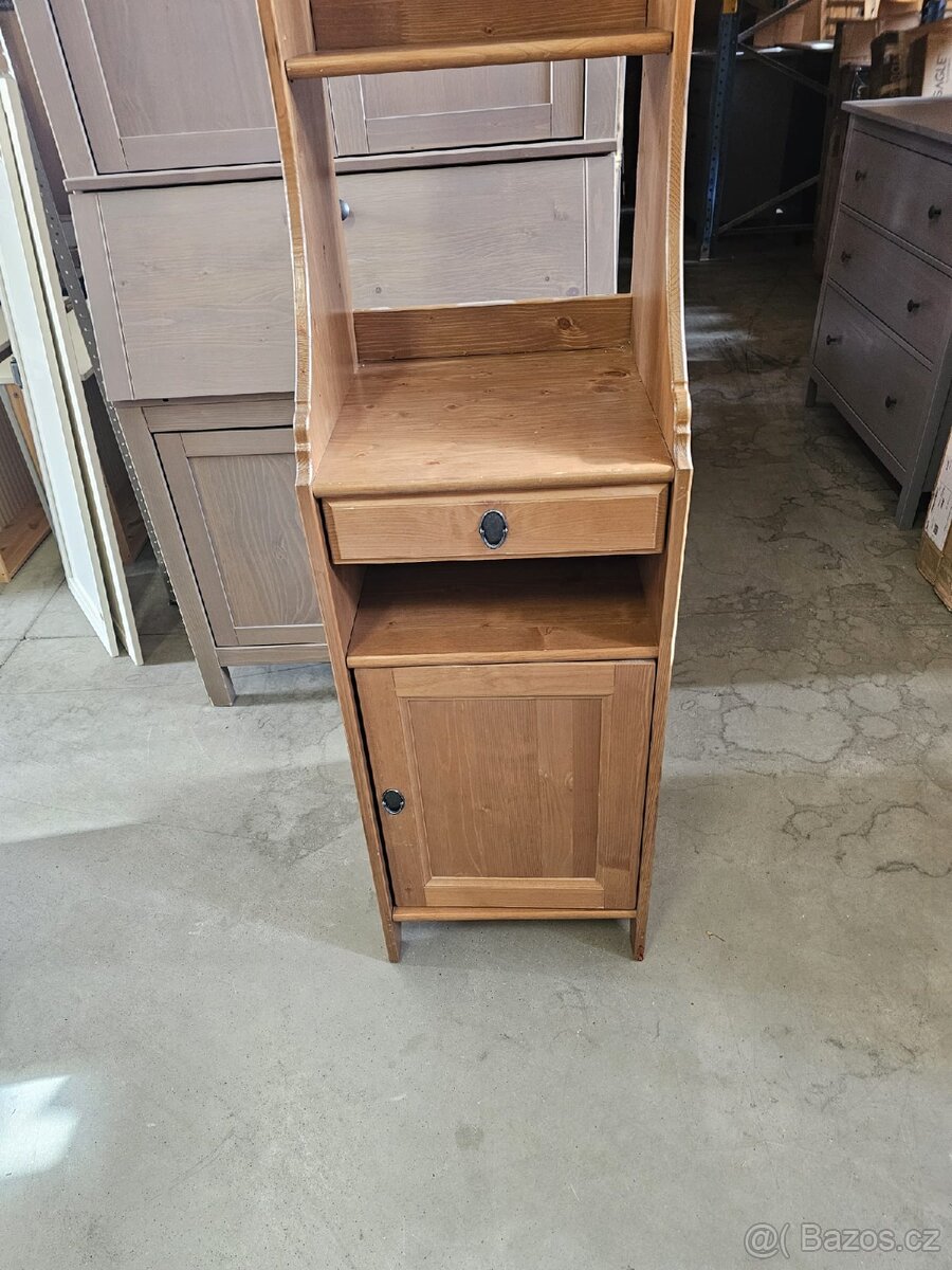 IKEA LEKSVIK SKŘÍŇKA - KNIHOVNA - 4