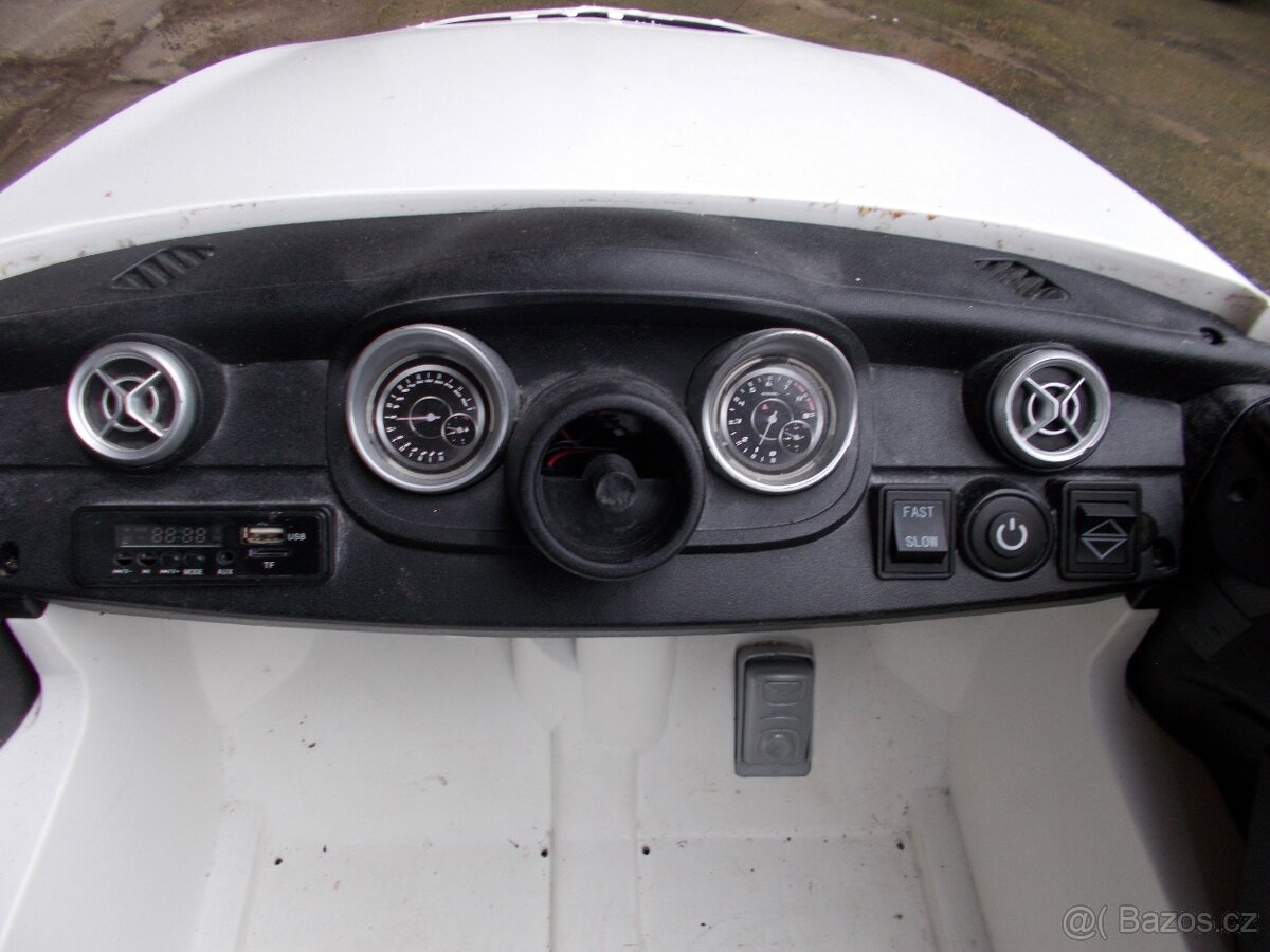 dětské elektrické autíčko - 4